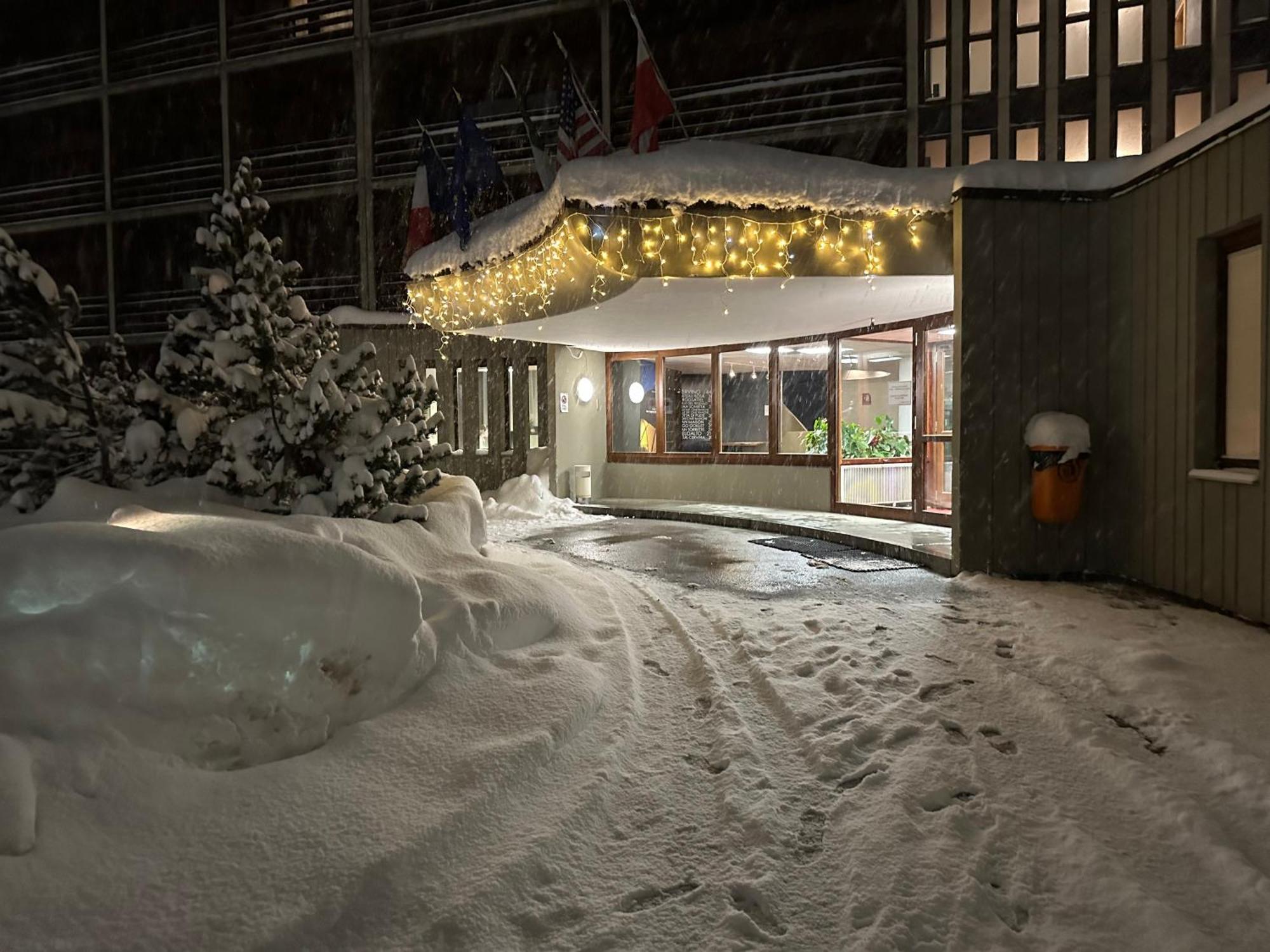 Appartamento I Dadi Cervinia Breuil-Cervinia Exterior photo